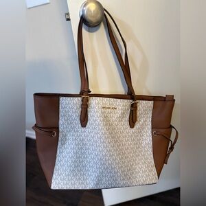 Michael Kors Tan and White Signature Tote with matching wallet